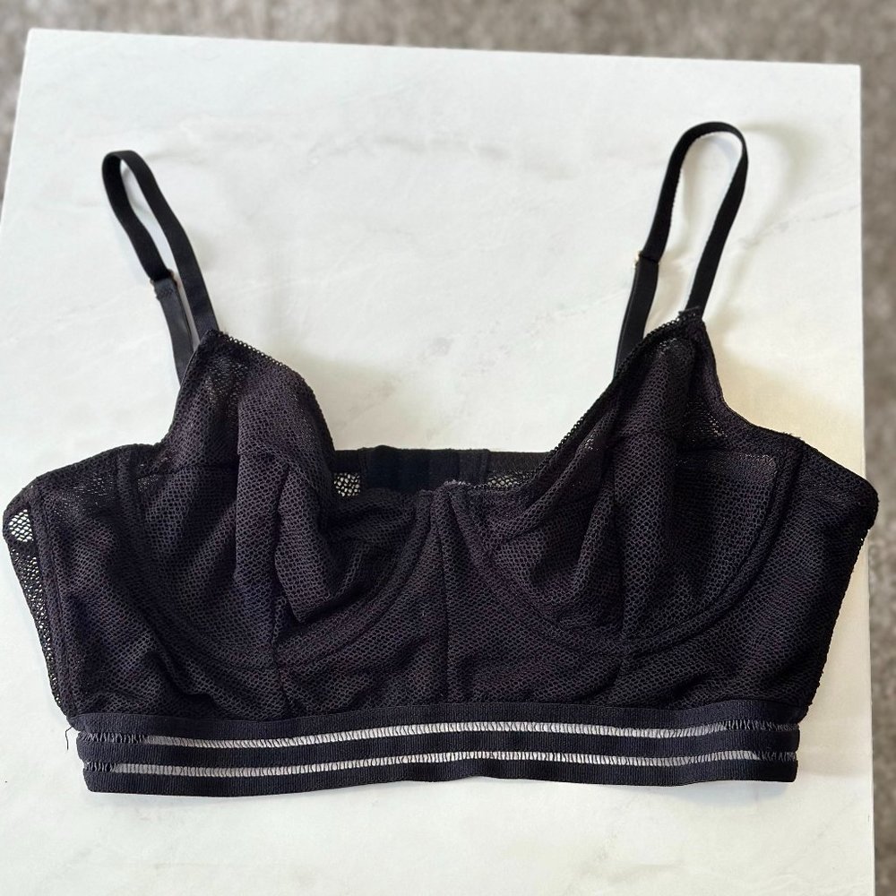 Vince Camuto 36D Bra
